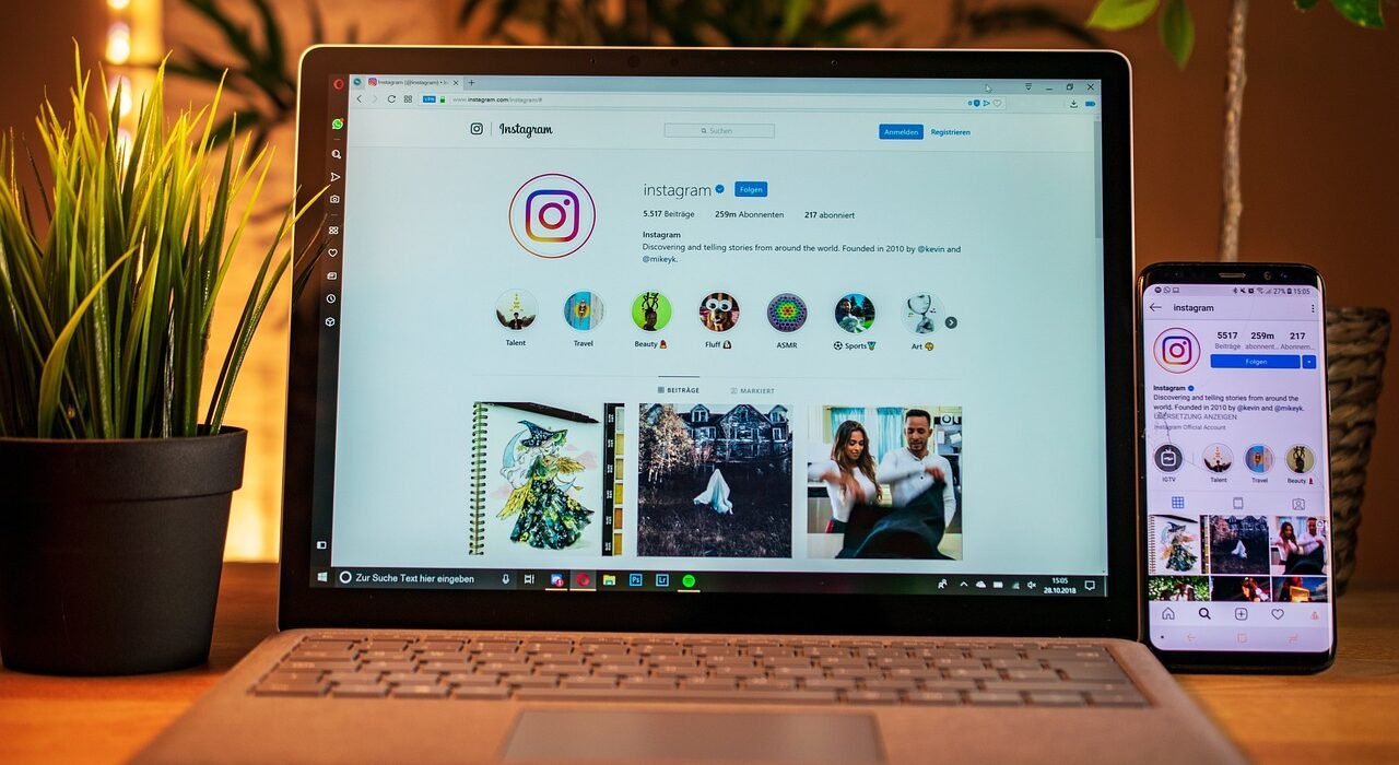 laptop, mobile, instagram, social media, smartphone, computer, notebook, office, internet, technology, desk, macbook, monitor, influencer, instagram icon, pc, instagram, instagram, instagram, instagram, instagram